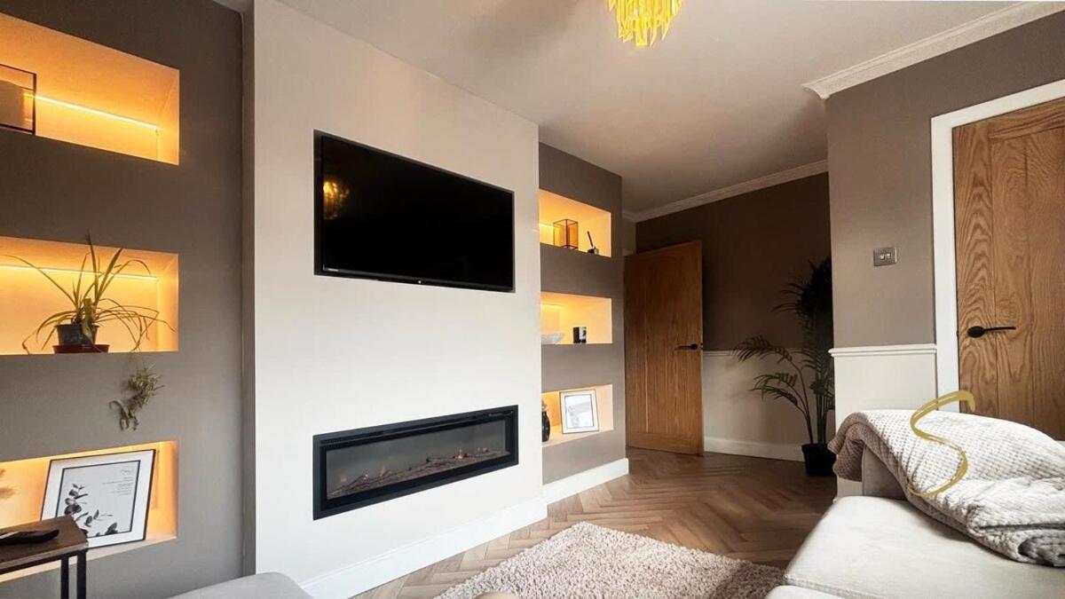 Stylish 2Bed - Manchester - Free Parking Hyde Εξωτερικό φωτογραφία