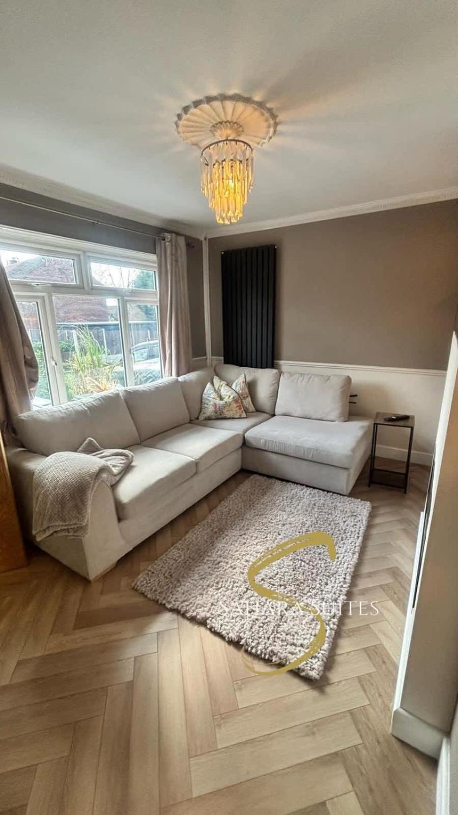 Stylish 2Bed - Manchester - Free Parking Hyde Εξωτερικό φωτογραφία